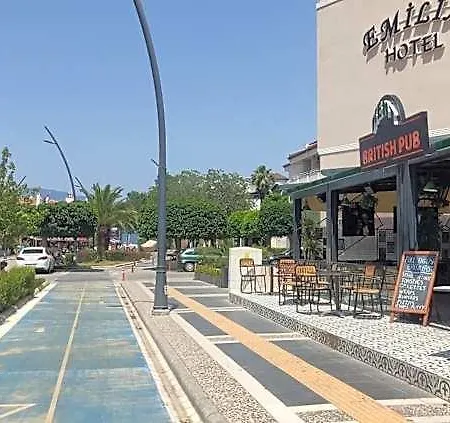 Emilia Hotel İçmeler