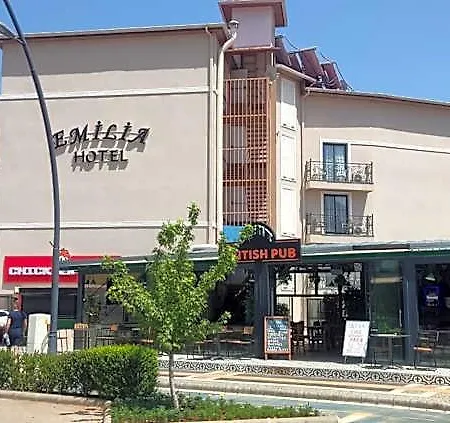 Emilia Hotel *